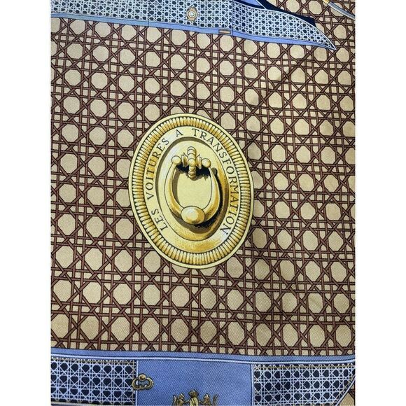 HERMES Carre 90 LES VOITURES A TRANSFORMATION Scarf Yellow Silk 100% - Picture 5 of 12